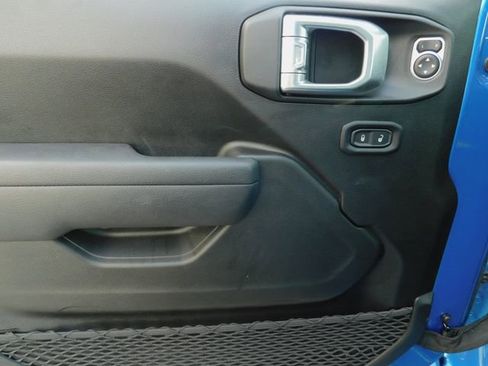 Used 2022 Jeep Wrangler Unlimited Sport S image 23