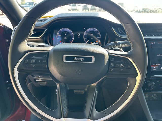 Used 2023 Jeep Grand Cherokee Altitude RWD image 26