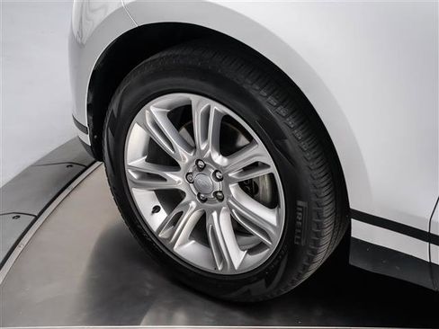 New 2024 Land Rover Range Rover Velar S image 10