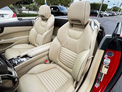 Used 2013 Mercedes-Benz SL 550 image 10