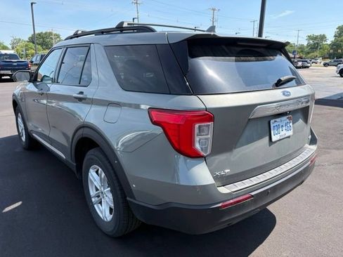 Used 2020 Ford Explorer XLT w/ Comfort Package AWD/4WD image 5