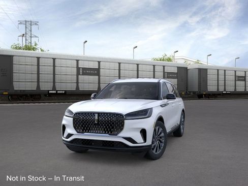 New 2026 Lincoln Aviator 2WD image 2