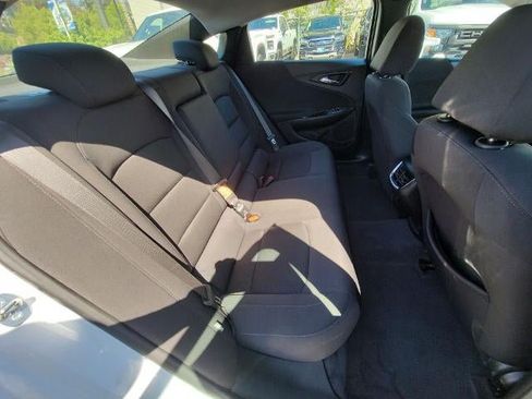 Used 2023 Chevrolet Malibu LT FWD image 25