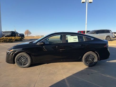 Used 2026 Nissan Sentra SV w/ Floor Mat Package FWD image 4