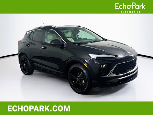 Used 2024 Buick Encore GX Sport Touring image 1