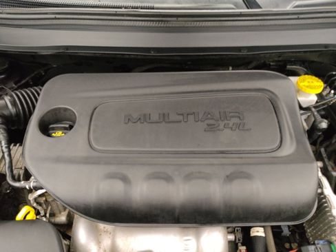 Used 2021 Jeep Cherokee Latitude Plus image 30