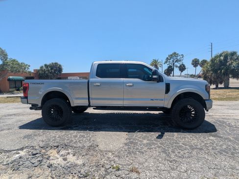 Used 2021 Ford F250 Lariat AWD/4WD image 3