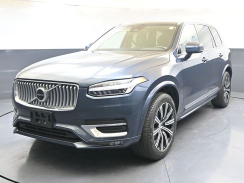 Certified 2024 Volvo XC90 B6 Plus image 1