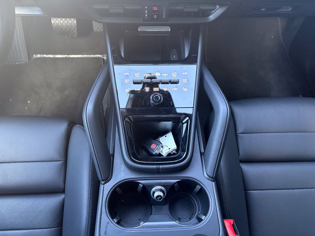 Certified 2026 Porsche Cayenne E-Hybrid AWD/4WD image 25