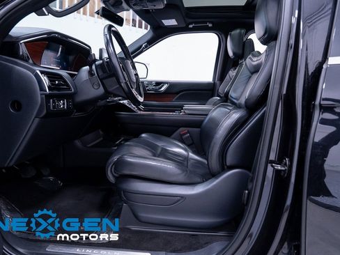 Used 2022 Lincoln Navigator Reserve AWD/4WD image 24