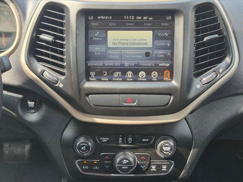 Used 2017 Jeep Cherokee High Altitude AWD/4WD image 21