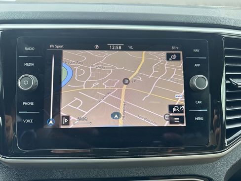 Used 2023 Volkswagen Atlas Cross Sport SEL Premium R-Line image 22