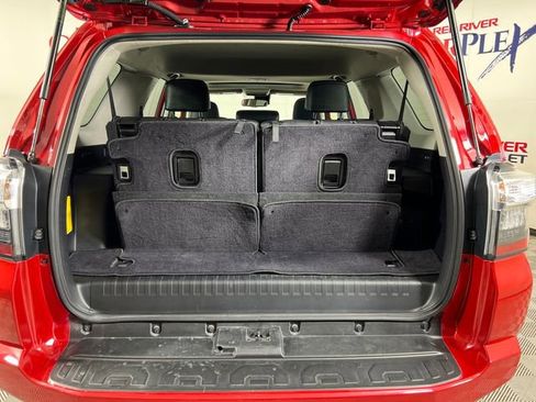 Used 2022 Toyota 4Runner SR5 Premium w/ Moonroof Package RWD image 24
