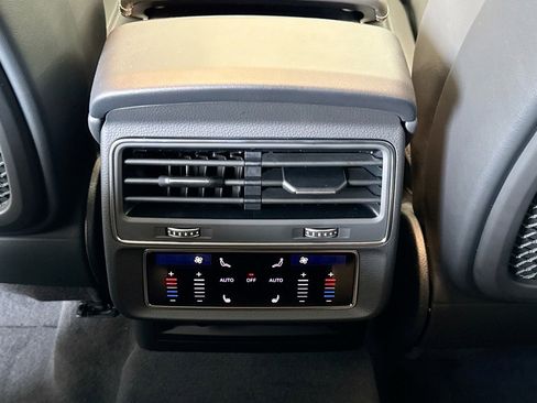 New 2026 Audi SQ7 Premium Plus image 22