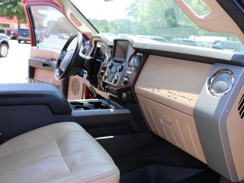 Used 2014 Ford F250 Lariat w/ Lariat Ultimate Package AWD/4WD image 25