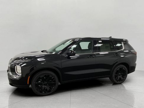 New 2026 Mitsubishi Outlander LE AWD/4WD image 39