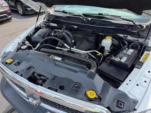 Used 2017 RAM 1500 ST w/ SXT Appearance Group AWD/4WD image 21