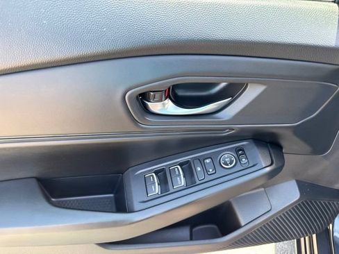 Used 2024 Honda Accord EX image 11