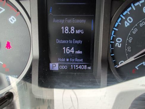 Used 2016 Toyota Tacoma TRD Sport w/ Towing Package AWD/4WD image 22