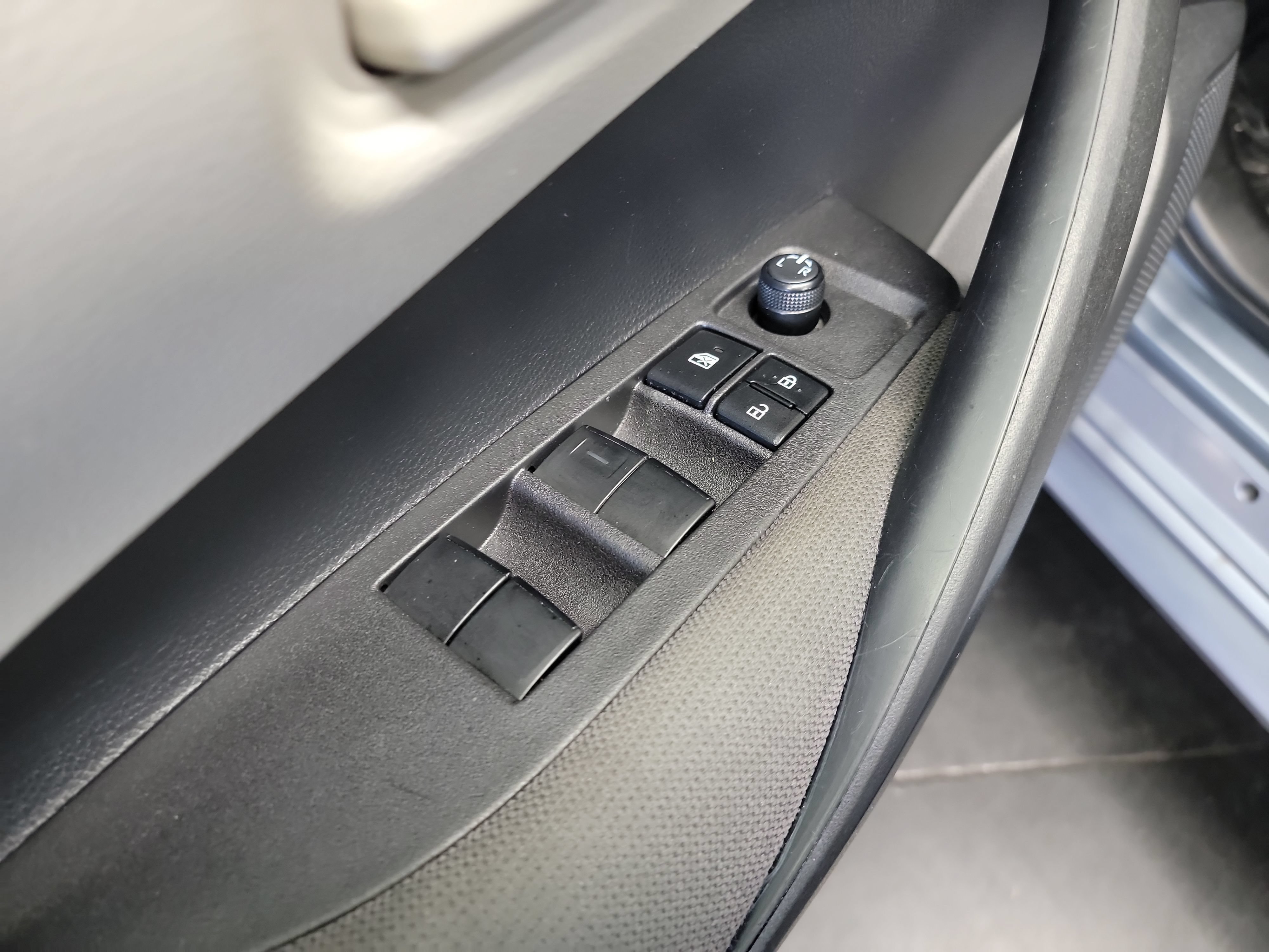 Used 2024 Toyota Corolla LE FWD image 16