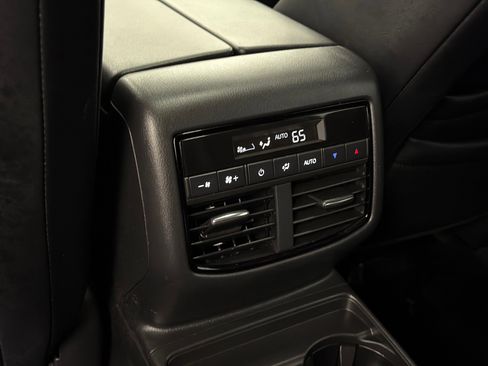 Used 2023 MAZDA CX-9 Touring image 19