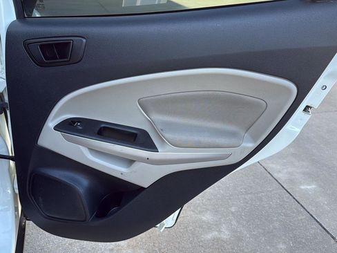 Used 2022 Ford EcoSport S image 35