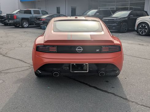 Used 2024 Nissan Z Performance w/ Heritage Edition image 6
