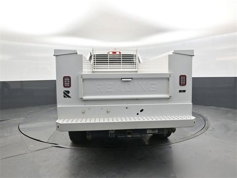 Used 2024 RAM 3500 Tradesman w/ Chrome Appearance Group image 5