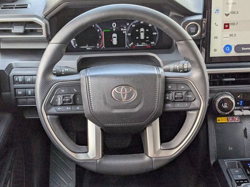 Used 2026 Toyota 4Runner Limited AWD/4WD image 17