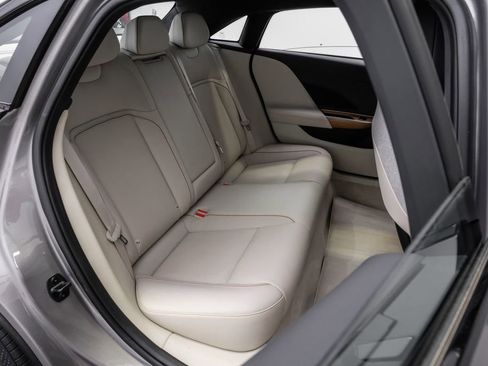 Used 2023 Lucid Air Touring AWD/4WD image 43