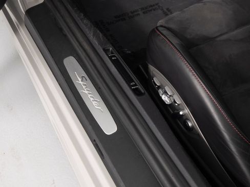 Certified 2021 Porsche 718 Boxster Spyder RWD image 21