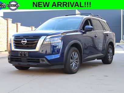 Used 2024 Nissan Pathfinder SV