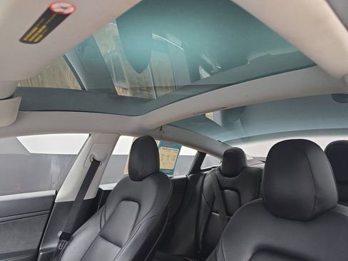 Used 2020 Tesla Model 3 RWD image 31