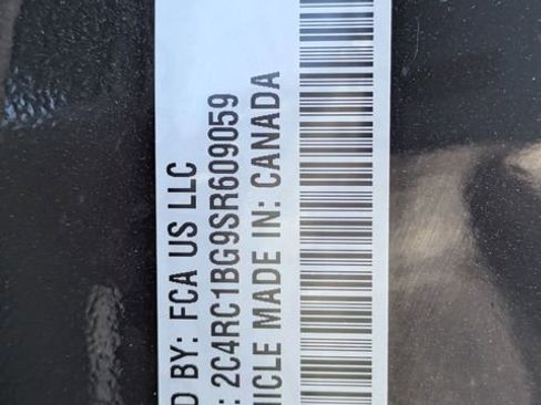 New 2025 Chrysler Pacifica Select image 34