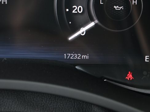 Used 2024 RAM 2500 Limited AWD/4WD image 21