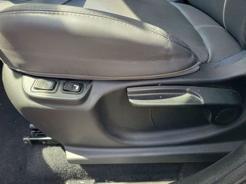 Used 2017 FIAT 500L Trekking w/ Premium Package image 36