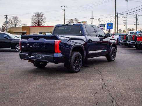 Used 2024 Toyota Tundra Limited AWD/4WD image 7