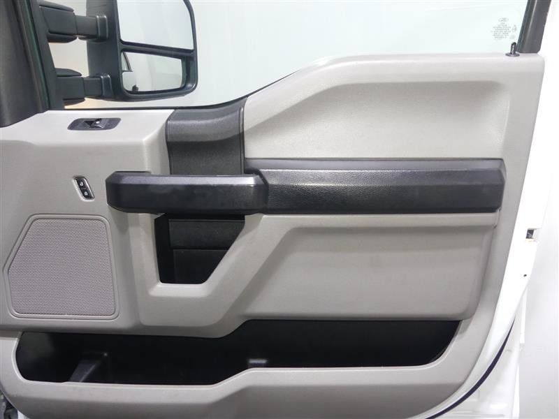Used 2017 Ford F250 XL w/ Power Equipment Group AWD/4WD image 15