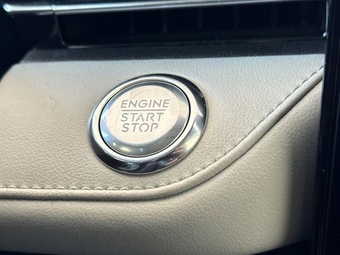 Used 2024 Lincoln Nautilus Premier image 32