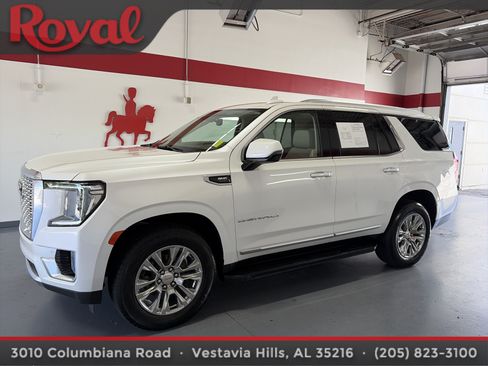 Used 2022 GMC Yukon Denali RWD image 1