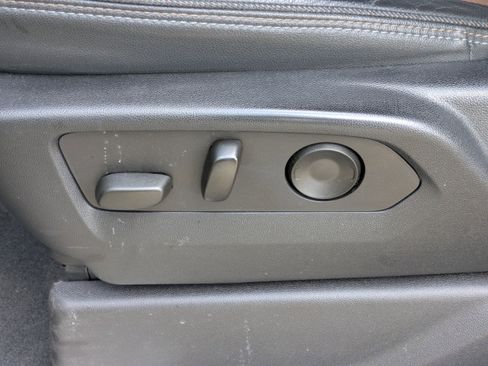 Used 2023 Chevrolet Silverado 1500 High Country image 19