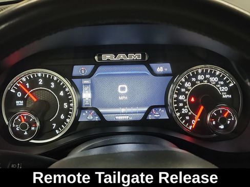 Used 2025 RAM 1500 Laramie image 9