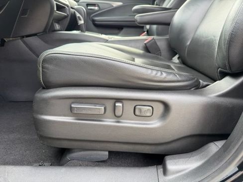 Used 2018 Honda Ridgeline RTL-T image 10