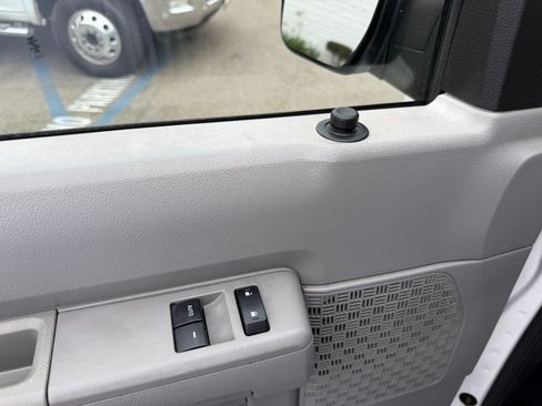 Used 2013 Ford E-150 and Econoline 150 w/ PWR Group RWD image 19