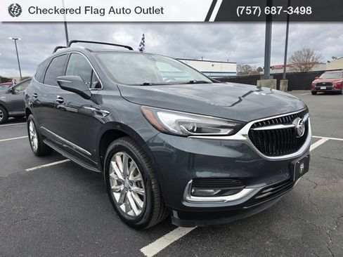 Used 2018 Buick Enclave Premium w/ LPO, Hit The Road Package image 11
