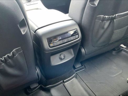 Used 2023 Hyundai Palisade SEL FWD image 34
