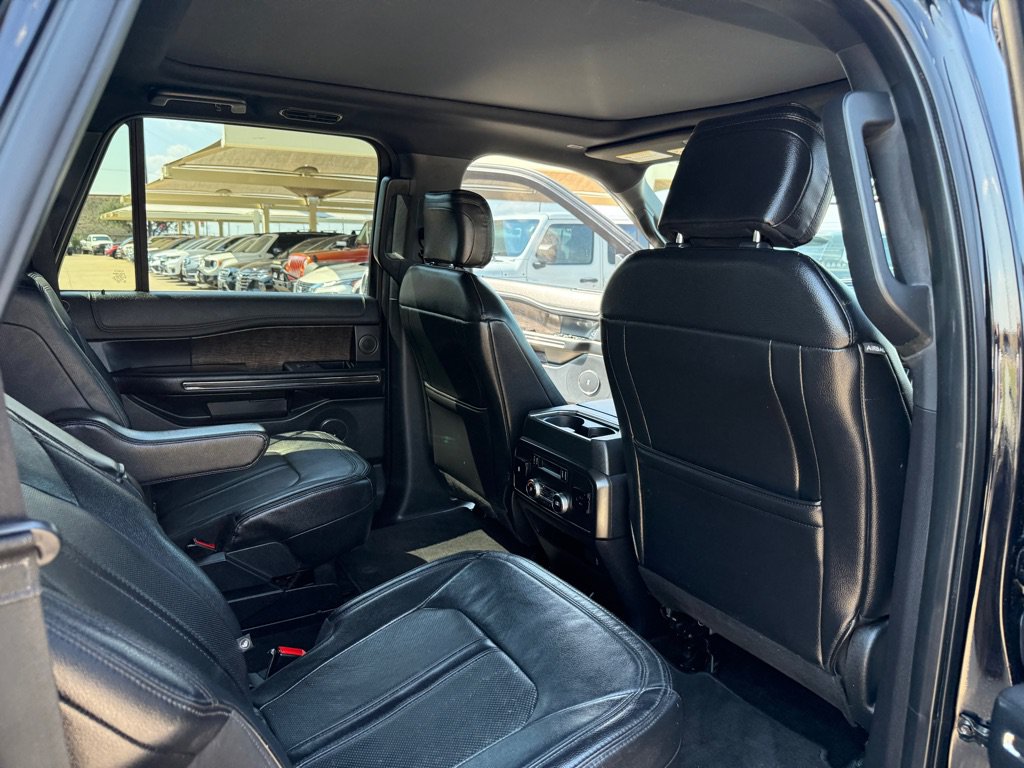 Used 2019 Ford Expedition Max Limited w/ Texas Edition Package RWD image 18