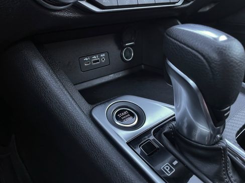 Used 2022 Nissan Sentra SV image 26