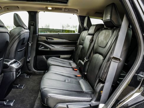 Certified 2023 INFINITI QX60 Luxe w/ Performance Audio Package image 38