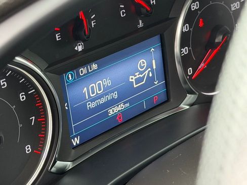 Certified 2023 GMC Acadia SLE w/ Elevation Edition AWD/4WD image 18